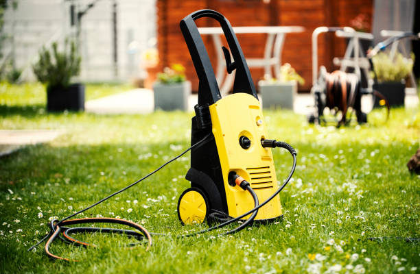 Best Roof Washing  in Osseo, WI